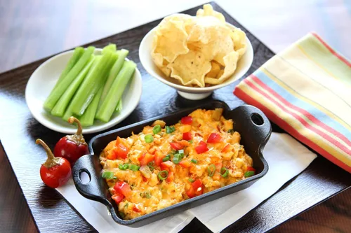 Vista 2 de Mezzetta Pimientos picantes de cereza en rodajas, sin gluten, keto, kosher, tarro de 16 onzas líquidas (paquete de 6)