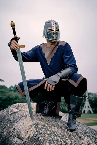 Vista 3 de Bbalizko Disfraz medieval para hombre, túnica templaria renacentista, caballero vikingo, pirata, vintage, guerrero, Halloween, LARP Tops