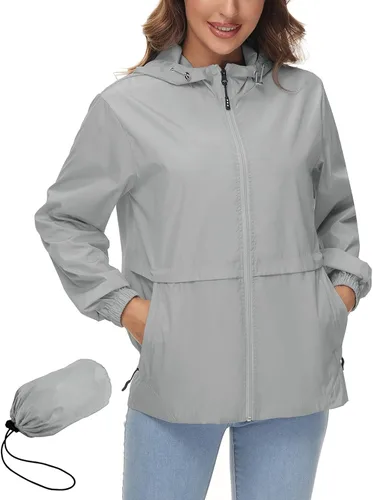 Vista 11 de Avoogue Chaqueta impermeable para mujer, ligera, plegable, con capucha, rompevientos para exteriores