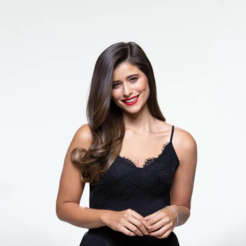 Vista 6 de Mirta De Perales Champú con queratina para cabello normal, seco y dañado Limpiador suave sin sulfatos con queratina hidrolizada y vitamina B5