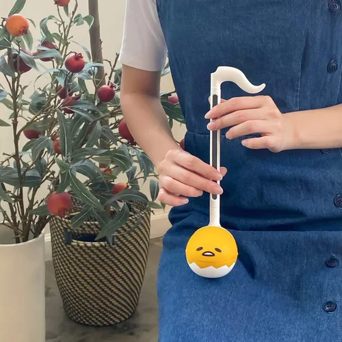 Vista 7 de Otamatone Sanrio Edición Especial (Set de 2 piezas - Aggretsuko furioso + Gudetama) - Divertido instrumento sintetizador musical electrónico