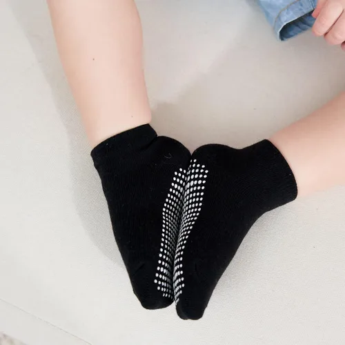 Vista 4 de ZAPLES Calcetines tobilleros antideslizantes para bebés con agarre antideslizante para niños y niñas, corte bajo para bebés y niños pequeños