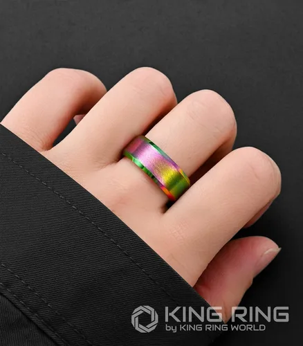 Vista 4 de King Ring Anillos de tungsteno de 4680.394 in Anillos de tungsteno con acabado mate superpulido, coloridos, diseñados en Estados Unidos