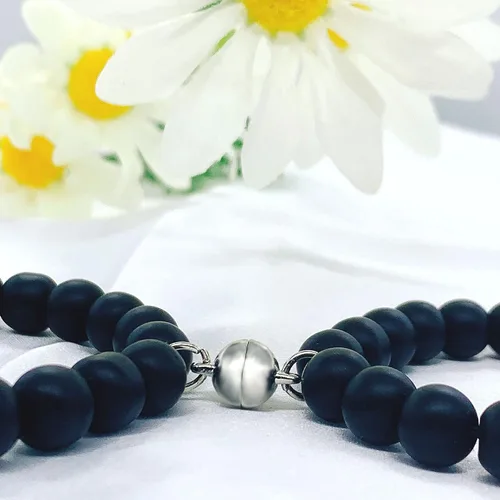 Vista 6 de Reaowazo Juego de pulseras magnéticas a juego para parejas, atracción mutua, cuentas de piedra natural, regalos de joyería para novio, mujeres