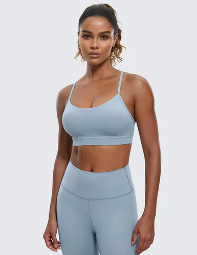 Vista 2 de CRZ YOGA Butterluxe - Brasier deportivo con espalda en Y para mujer, con espalda cruzada, de bajo impacto, tirantes delgados, para entrenamiento