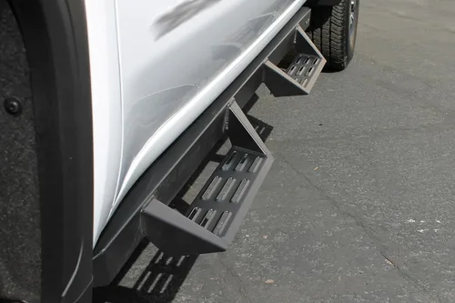 Vista 3 de Magnum RT Gen 2 Drop Steps - Estribos negros compatibles con Crew Cab 2019-2026 Silverado Sierra 1500 y 2020-2026 2500/3500 HD