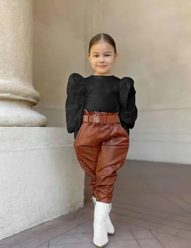 Vista 2 de DONWEN Conjunto de ropa de manga abombada para niñas pequeñas + pantalones de cuero, 2 piezas de ropa de otoño para niñas