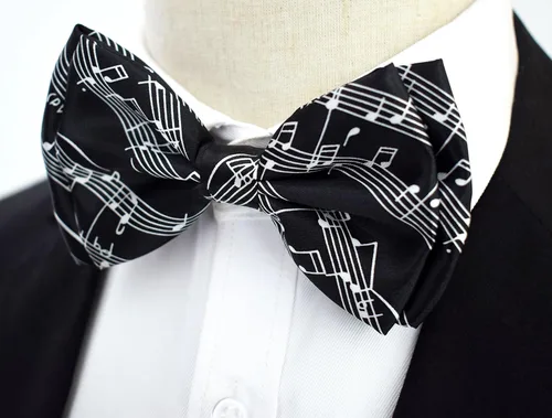 Vista 37 de Pajaritas preatadas hechas a mano para hombre con diseño elegante M126