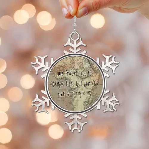 Vista 10 de Adorno de Navidad con mapa del mundo retro, Nadar en el mar, ir en viajes por carretera, adornos de metal de copo de nieve para árbol de Navidad