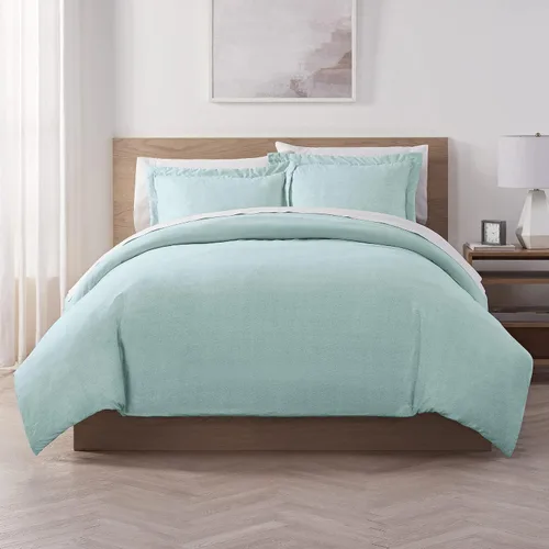 Vista 2 de Serta Juego de edredón reversible de 3 piezas con fundas de almohada para todas las estaciones, matrimonial/queen, éter