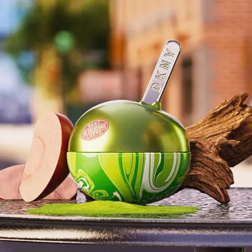 Vista 2 de DKNY Be Delicious Latte Matcha Eau de Parfum Perfume en espray para mujer, 1.7 onzas líquidas