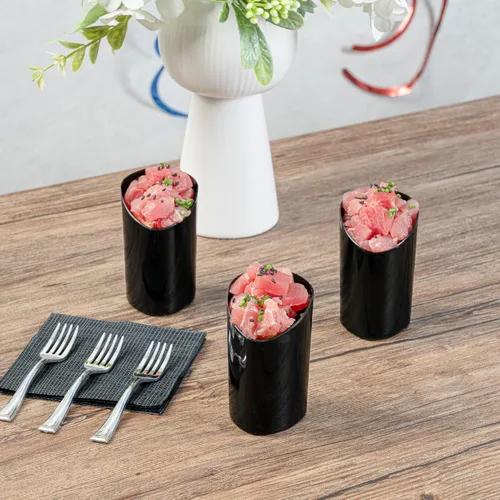 Vista 4 de Restaurantware Vasos de chupito de 3 onzas, 100 vasos de chupito redondos, con acabado negro, vasos de chupito de plástico desechables para servir