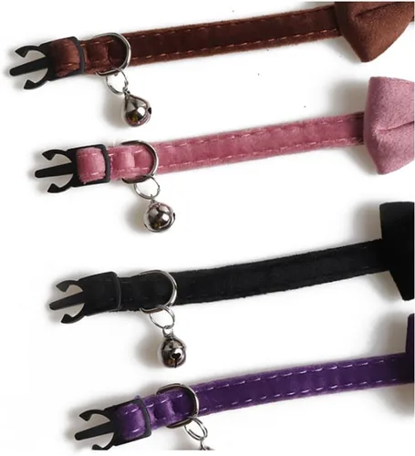 Vista 4 de Love Dream Collar de gato con pajarita y campanas, paquete de 2 collares de terciopelo de seguridad para gatitos con pajarita extraíble para gatos