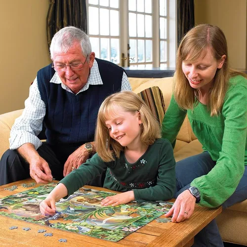 Vista 3 de Cobble Hill Family Piece's 350 Puzzle - River Magic - Muestra de póster incluido