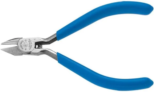 Vista 2 de Klein Tools Alicates enanos D209-4C, alicates electrónicos de corte diagonal con mandíbulas cortas y bordes biselados endurecidos por inducción, 4