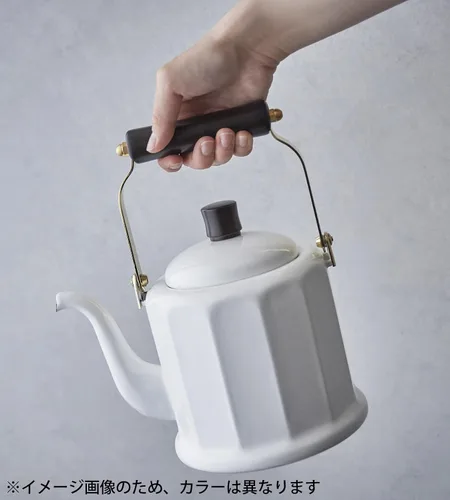 Vista 2 de Noda Horo Royal Classic Kettle 67.6 onzas líquidas, color rojo compatible con Ih200V