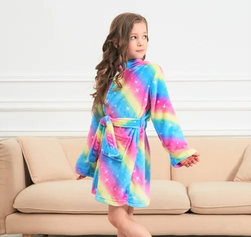 Vista 2 de Doctor Unicorn - Bata de baño suave con capucha de unicornio y estampado de galaxia para niña