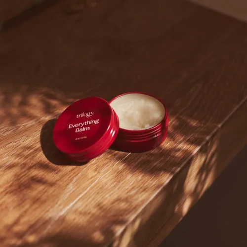Vista 7 de Trilogy Everything Balm, bálsamo de belleza multitarea con aceite de rosa mosqueta, 1.5 onzas líquidas