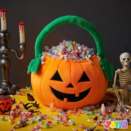 Vista 7 de JOYIN Cubo de felpa de calabaza de Halloween, bolsa de dulces de 11 x 13.4 pulgadas, bonita cesta de Halloween con asa para niños, niñas, niños