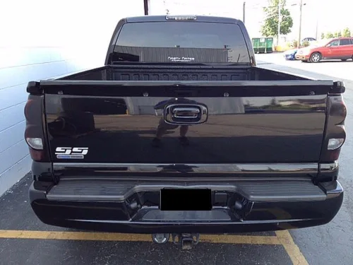 Vista 5 de Paquete de 3 insignias de emblemas OEM SS con logotipo 3D compatible con la serie Silverado (negro mate)