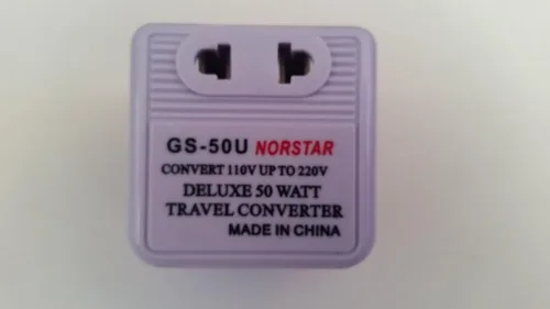 Vista 2 de Norstar Convertidor de voltaje de viaje internacional compacto inverso de 50 vatios