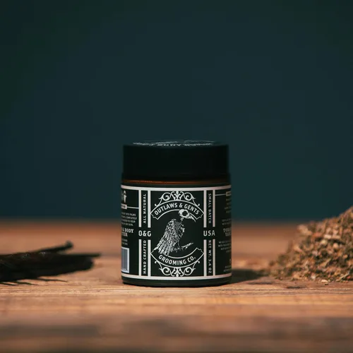 Vista 7 de Outlaws and Gents Grooming Co. Mantequilla para barba y cuerpo – Humectante natural con aroma a vainilla de tabaco para hombres – Hidrata