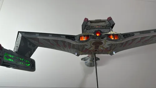 Vista 6 de Polar Lights Star Trek 6: The Undiscovered Country Klingon Kronos One - Kit de modelo a escala 1:350