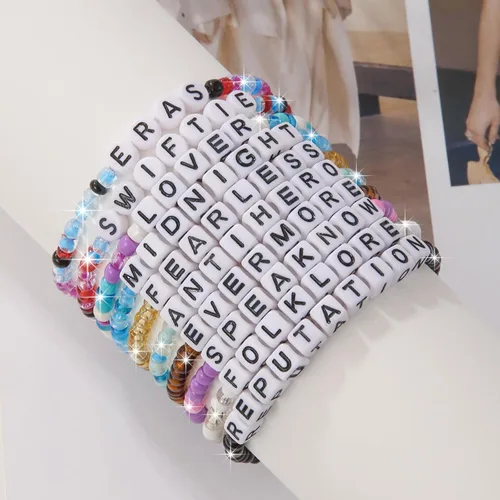 Vista 2 de Juego de 10 pulseras TS 1989 Lover Fearless Reputation Mid Friendship inspiradas en la amistad, juego de pulseras bohemias en capas para playa