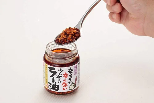 Vista 8 de Momoya Aceite de chile con ajo frito Taberu Layu 3.88 Oz (paquete de 6)
