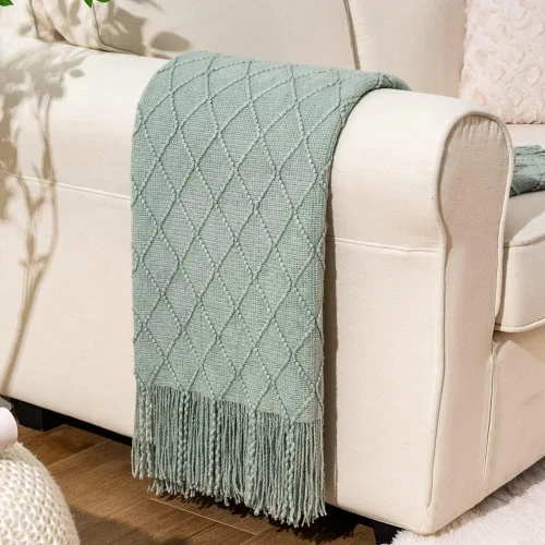 Vista 46 de BATTILO HOME Manta verde manzana para sofá, suave manta de punto de chenilla con borlas para la decoración del hogar, manta verde primavera