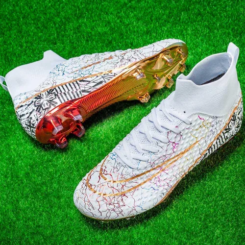 Vista 3 de Maylrvjv Zapatos de fútbol de caña alta para hombre, antideslizantes, resistentes al desgaste, botas de fútbol con picos