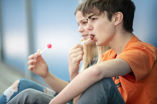 Vista 7 de 50 caramelos Chupa Chups sin azúcar surtidos