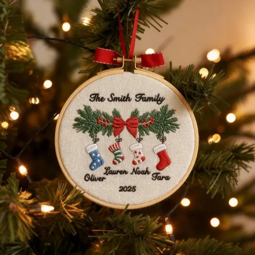 Vista 10 de Adornos de Navidad personalizados 2025 – Adornos personalizados de globo de nieve para familias de 2, 3, 4, 5, 6, 7, 8, 9 y 10 miembros, adorno