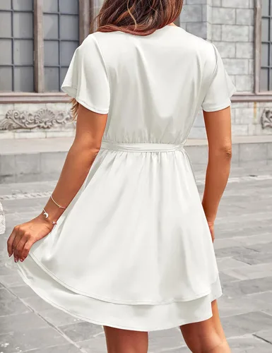 Vista 3 de MEROKEETY Minivestido de satén de manga corta con cuello en V para mujer, con volantes, lazo en la cintura y volantes, para invitadas de boda