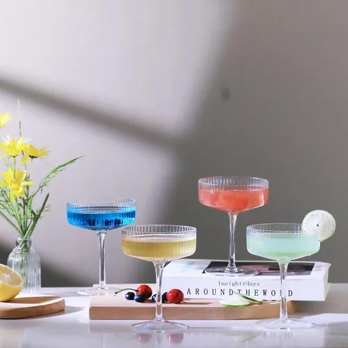 Vista 6 de BACLIFE - Juego de 4 vasos de Martini de 9 onzas con tallo