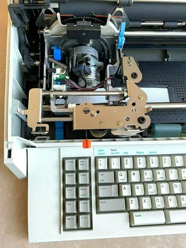 Vista 5 de IBM Wheelwriter 30 Máquina de escribir