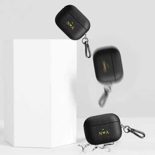 Vista 4 de Funda de cuero con iniciales personalizadas compatible con Airpods Pro, funda vegana de lujo con llavero con nombre personalizado en relieve y Negro