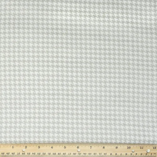 Vista 8 de Stitch & Sparkle Tela de rayón de bambú Algodón 42/44 Ancho, por The Yard, Polkadot