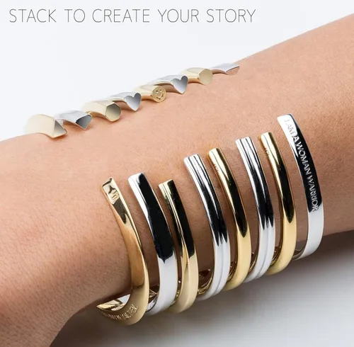 Vista 7 de Stella Valle Anniversary Charm Bracelet - 18K Gold or Rhodium Plated Brass Cuff Bracelets in the Shape of Infinity Symbol Engraved with, "I LOVE YOU