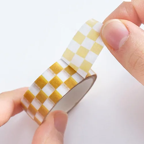 Vista 4 de BWESOO Cinta decorativa Washi cinta adhesiva compacta con patrón de tablero de ajedrez, cinta de papel DIY resistente a la decoloración para artes