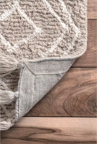 Vista 7 de nuLOOM Layla - Alfombra marroquí de lana con borlas de diamante, 6 x 9 pies, color marrón, rectangular