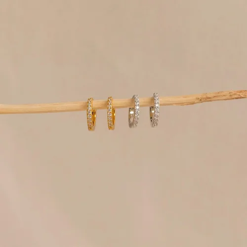 Vista 4 de Kainier Aretes de aro chapados en oro de 18 quilates con circonita cúbica, aretes de cartílago, hipoalergénicos para mujeres y niñas, color rosaoro