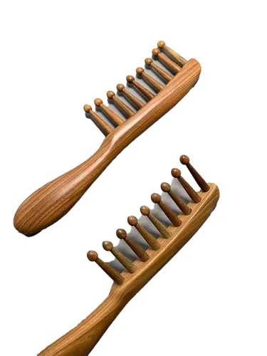 Vista 5 de Peine de masaje meridiano de nueve dientes de sándalo verde para el crecimiento del cabello, masaje del cuero cabelludo, cuidado facial y relajación