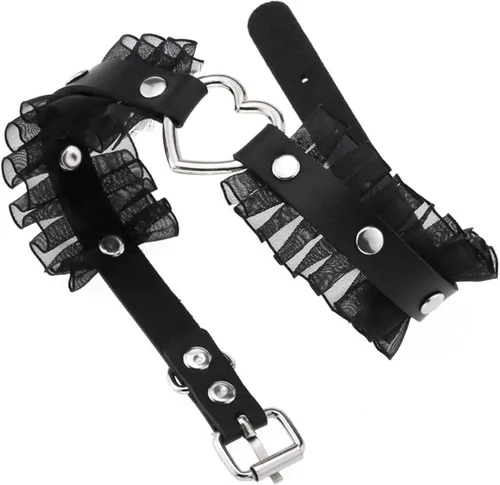 Vista 3 de eYLun Gargantilla gótica ajustable para mujer, collar de cuero punk con corazón de encaje