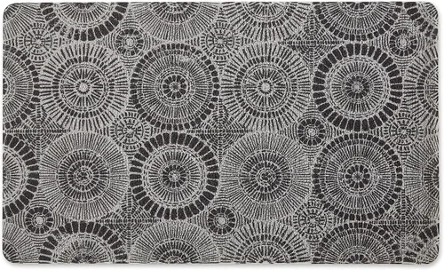 Vista 13 de DII Colección Tufted Mat Interior / exterior, respaldo de cojín de espuma de PVC, 17.75 x 59, caleidoscopio negro