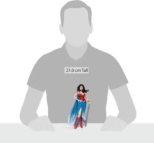 Vista 5 de Enesco DC Comics - Figura de Couture de Force Wonder Woman, 8.27 pulgadas, multicolor