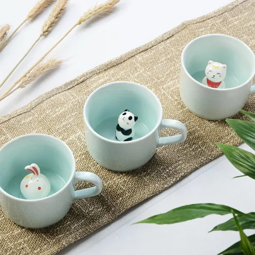 Vista 2 de Taza de café ZaH, 10 onzas, diseño con animal 3D en el fondo, Estándar, Bear