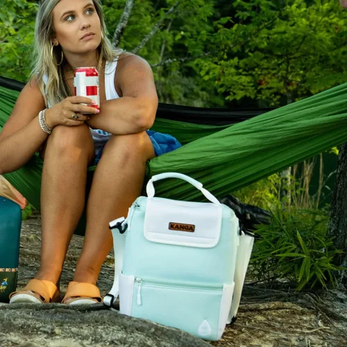 Vista 6 de Bolsa enfriadora aislada Kanga - Bolsa enfriadora suave - Enfriador de bebidas para 6 o 12 latas de cerveza y seltzer - Enfriador aislado a prueba