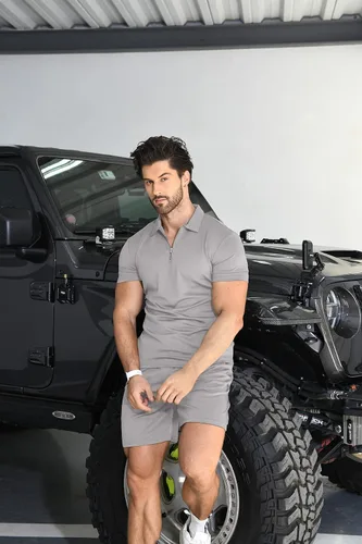 Vista 5 de YTD Conjunto de camisa polo y pantalones cortos casuales de manga corta para hombre, conjunto de dos piezas de verano con cremallera para hombre