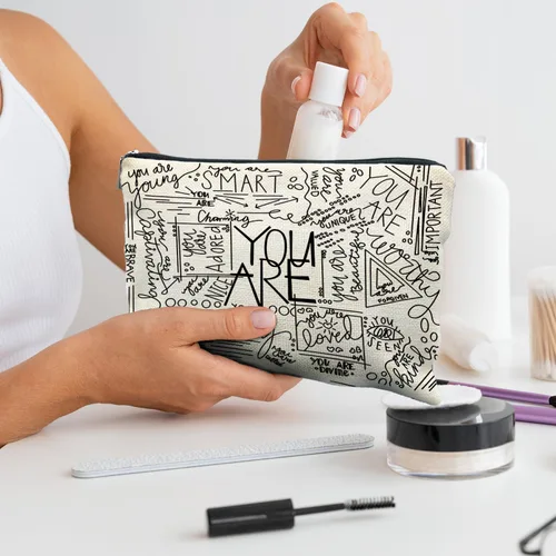 Vista 2 de Bolsa de Maquillaje con Estampado de Vaca Likjad - Regalos de Vaca para Mujeres, Inspirador.